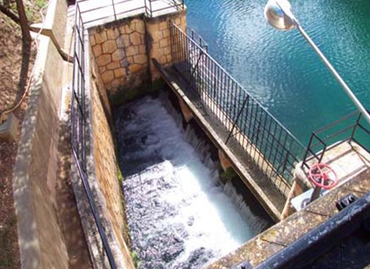 Cámara de toma del canal, vista desde aguas abajo